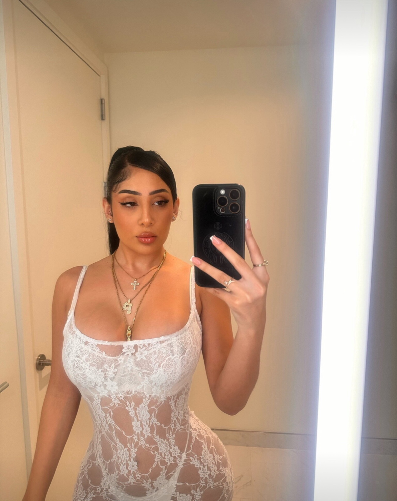 escorts