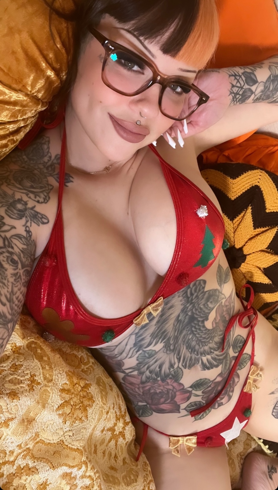 I am Female escort 💦🍆🍑available for meetup naughty nasty freaky dirty and I sell content💋