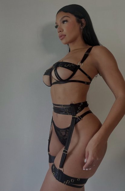 escorts