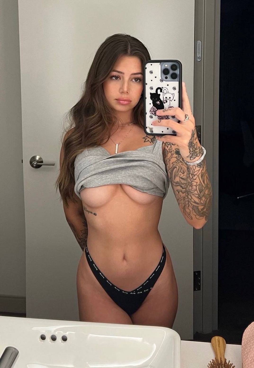 escorts