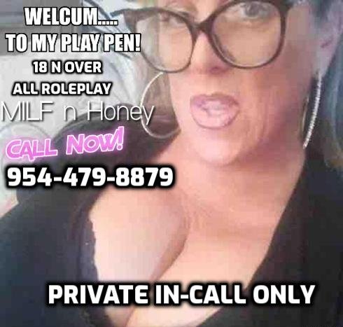 Home for Holidays₊˚🎄✩ ₊˚🦌⊹♡TGIF₊˚🎄✩Plus Size Mature Woman!