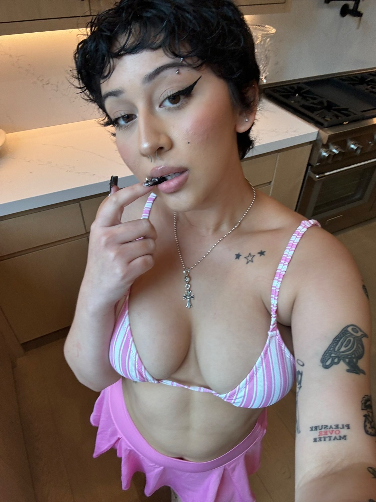 escorts