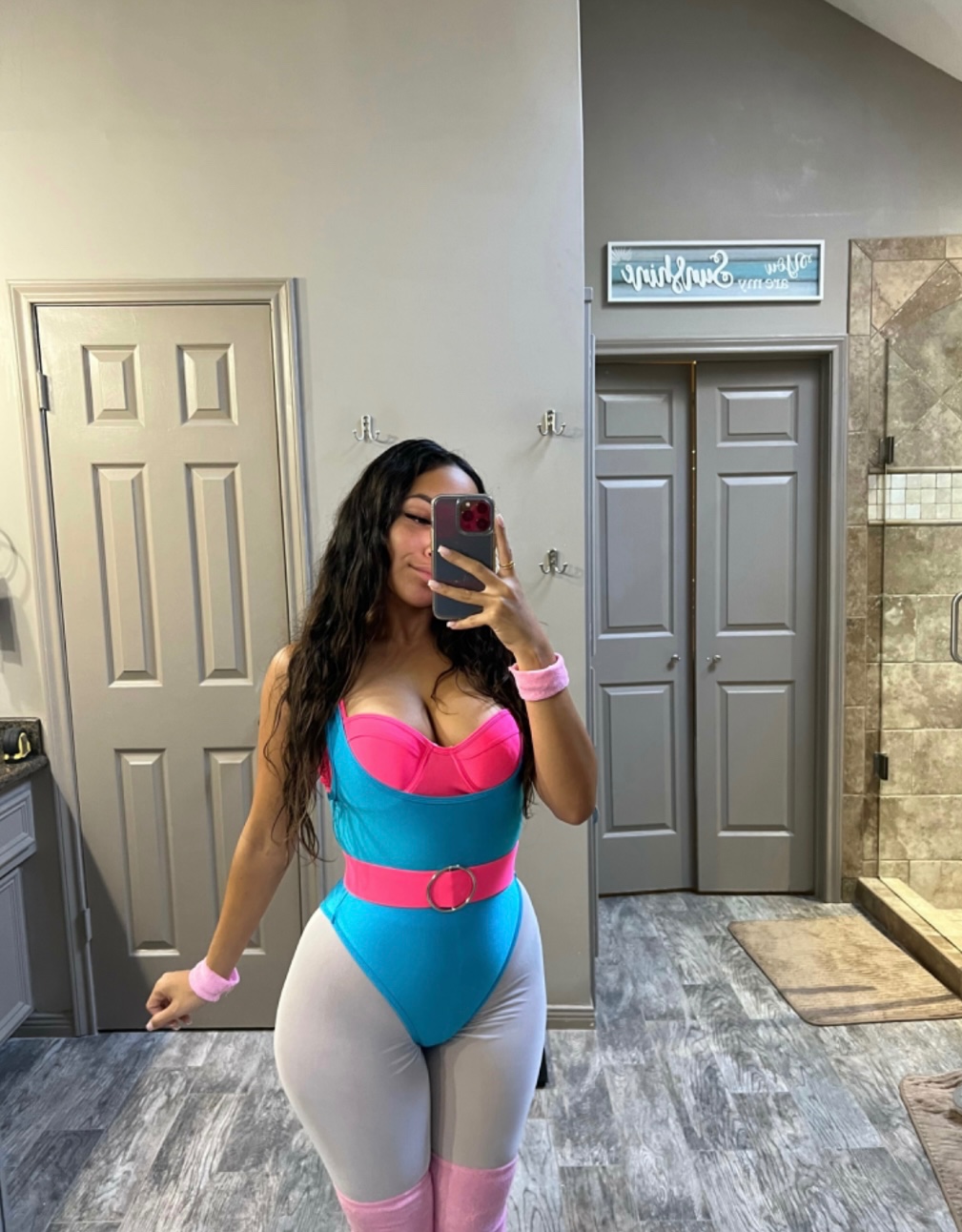 Hey daddy, wanna fuck?  Hit me up now!  Text: +1 (530) 417 7575