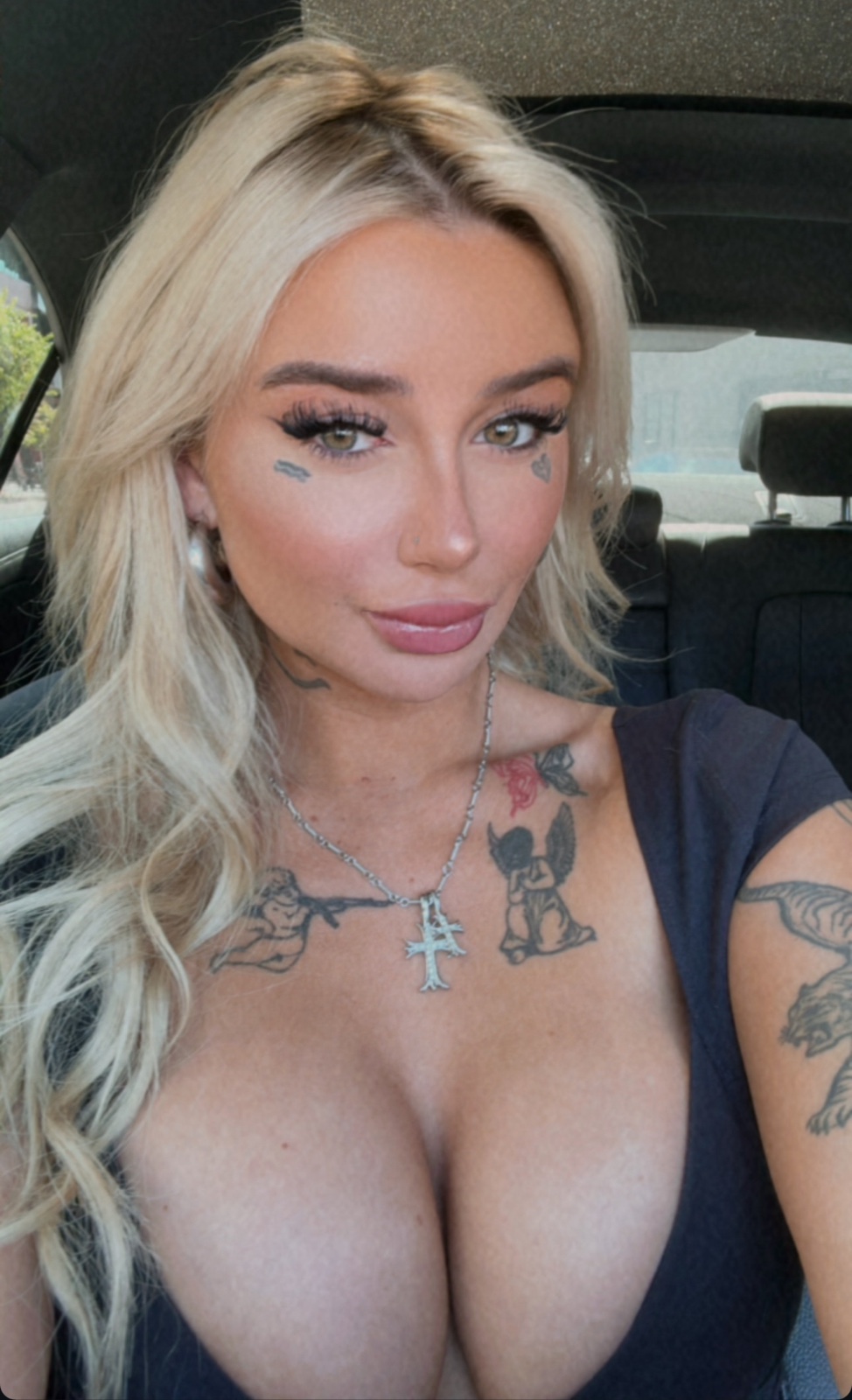 escorts