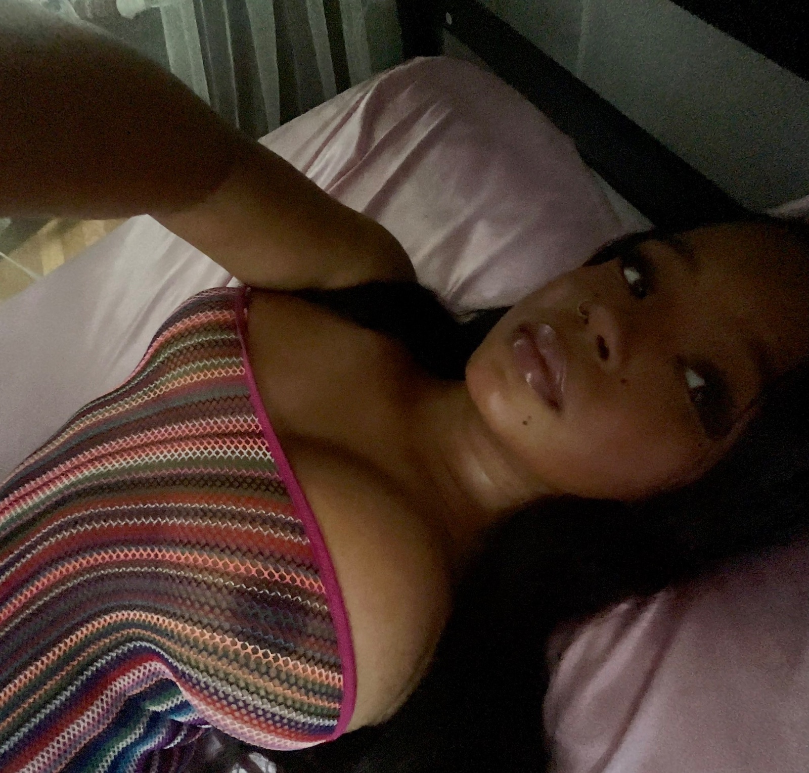 Am available for hookup and massage Incall or outcall 🍑🍆