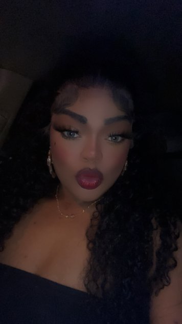 GIRL JUST WANT TO HAVE FUN / teasing hands