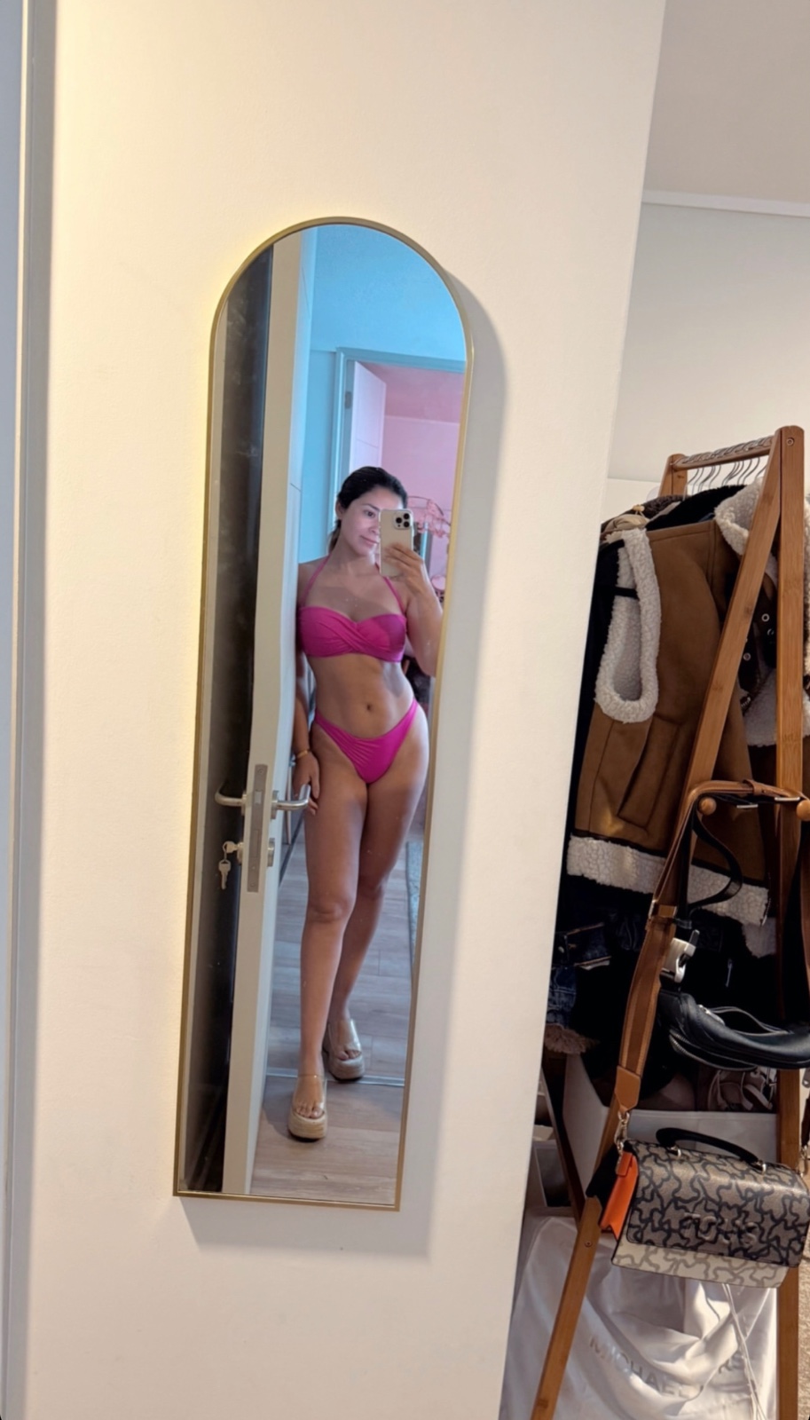 escorts