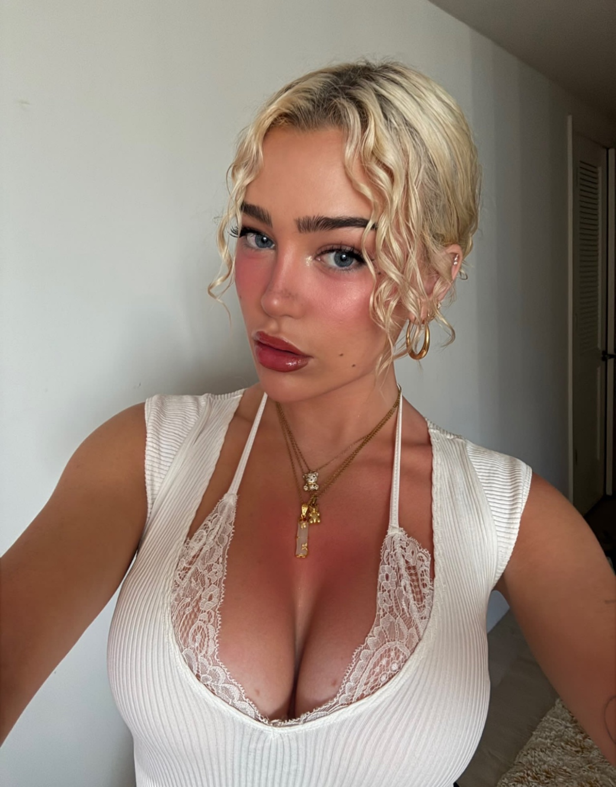 escorts