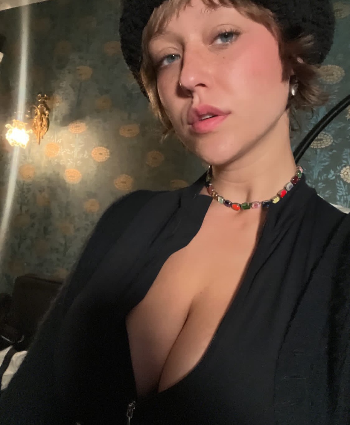 escorts