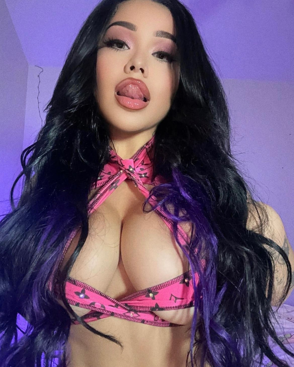 escorts