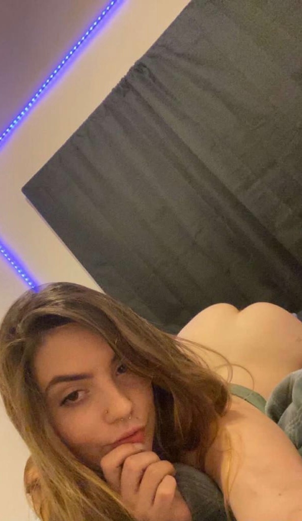 Available for hook up ๐
๐๐ฆ๐๐ (270) 402-3305
