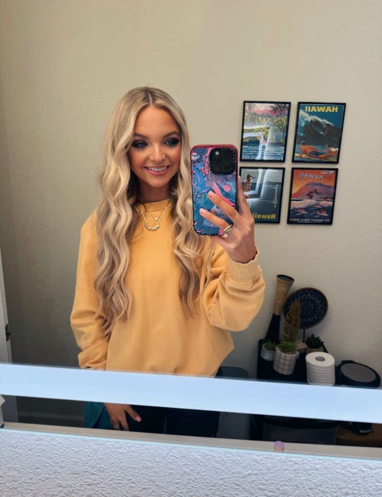 I’M DOWN AND AVAILABLE FOR FUN 👅🍑(239 303 4606)