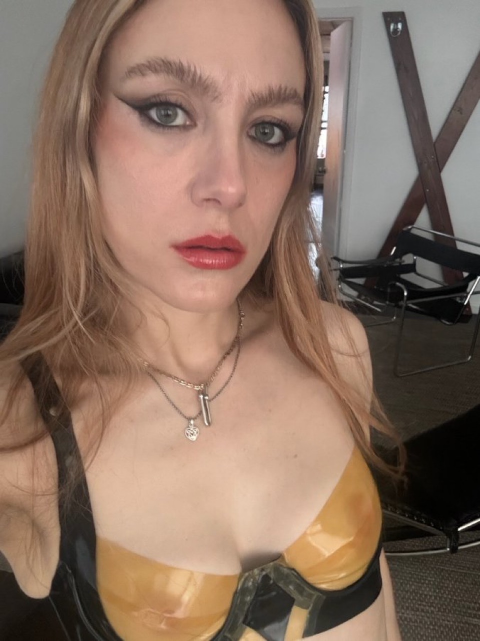 I bring your fantasy dream alive