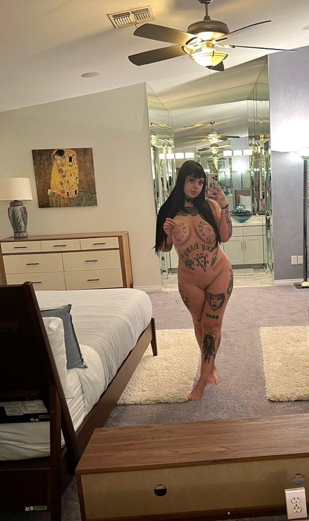 I’m Naomi 🙈 Professional 💯 Experience 💦 Unmatched ✅ Elegance and Discretion service 👅