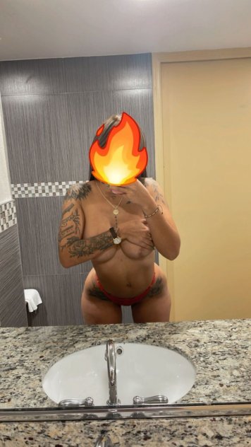 Nueva y Atrevida (754) 324-0603 GFE DATY TRIOS