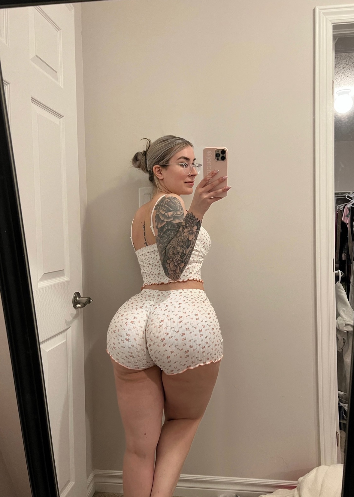escorts