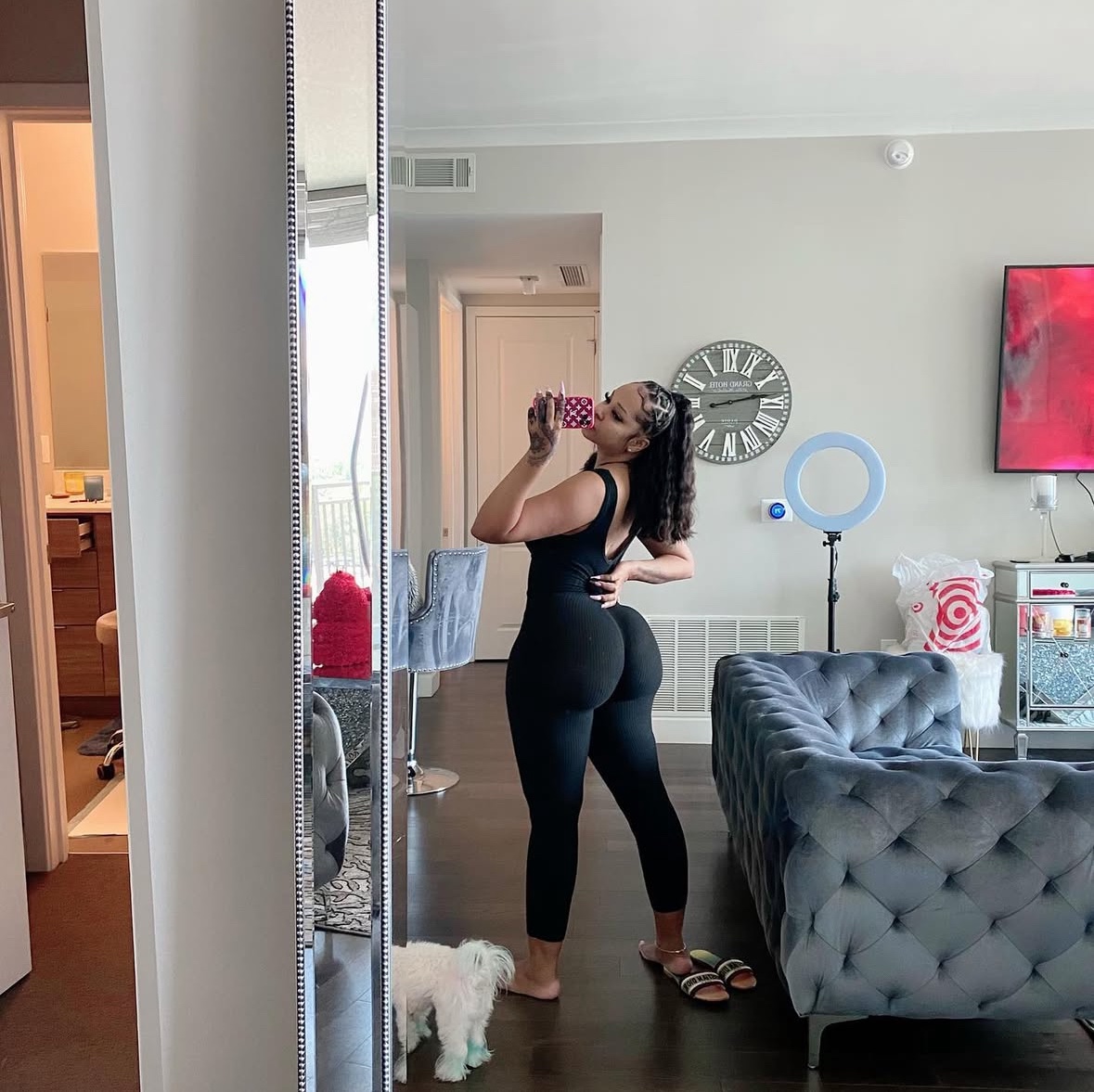 I’m  available for hookup and massage Incall or outcall 🍑🍆