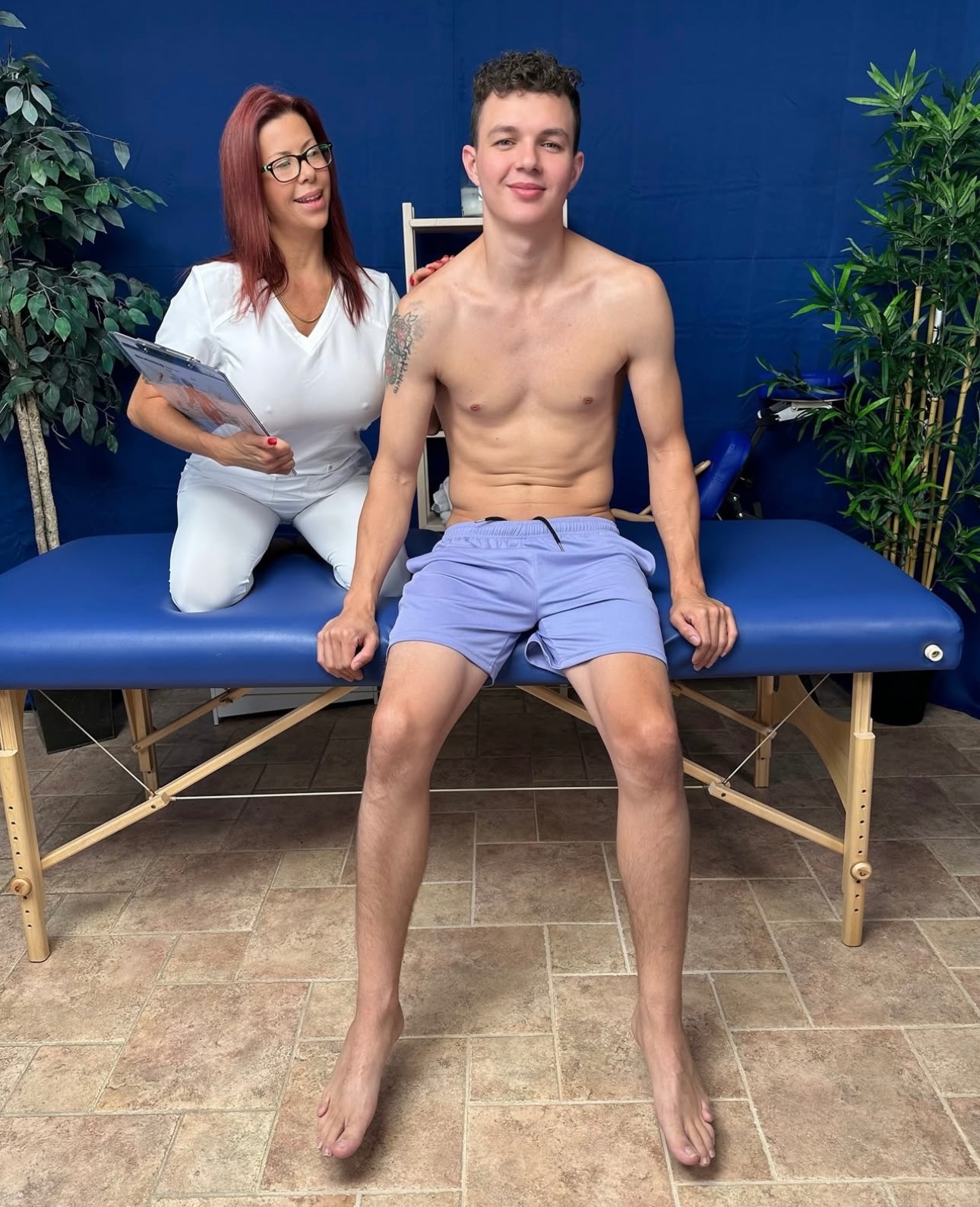 Redefined LUXURY massage therapy # 1 Massage & FUCK the hottest guys in the world! (816) 797-7897