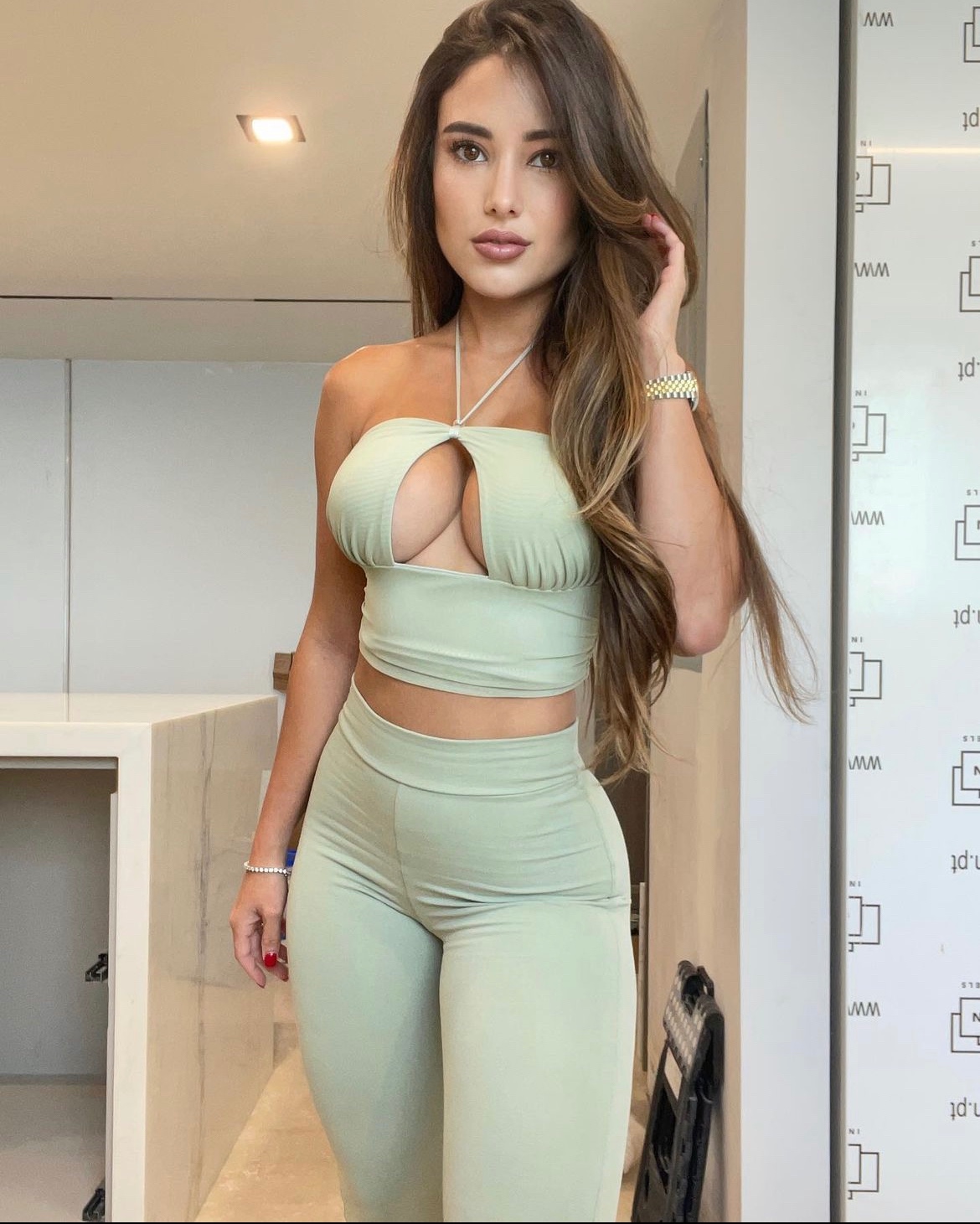 escorts