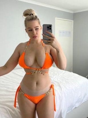 Yo it’s Ariana I squirt a lot and suck real good  💦 💕☺️
