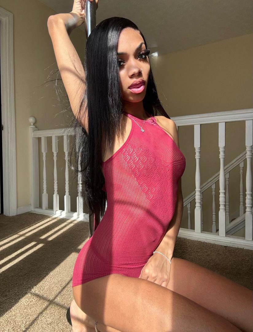 Hookup 🍆🍆 available for meet and sells all kind of party favors & weed💊❄️