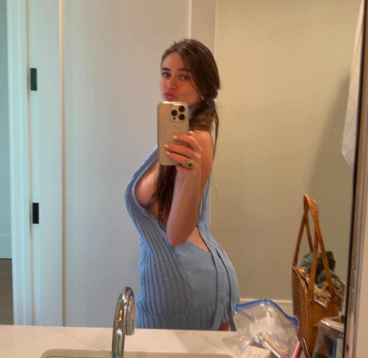 escorts