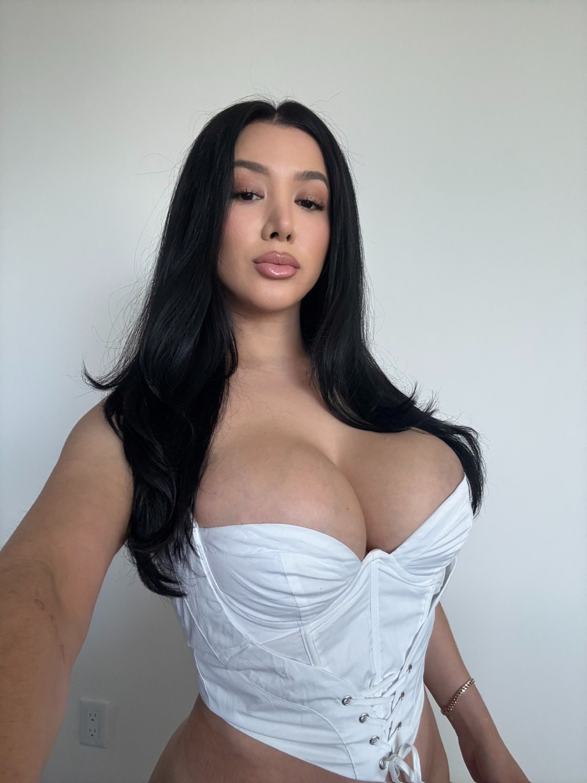 escorts