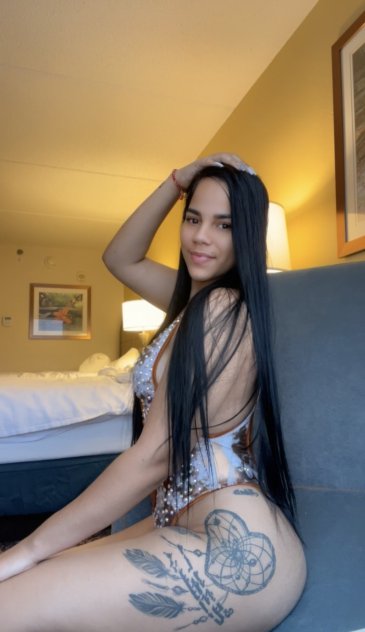 Elizabet Cuban girl