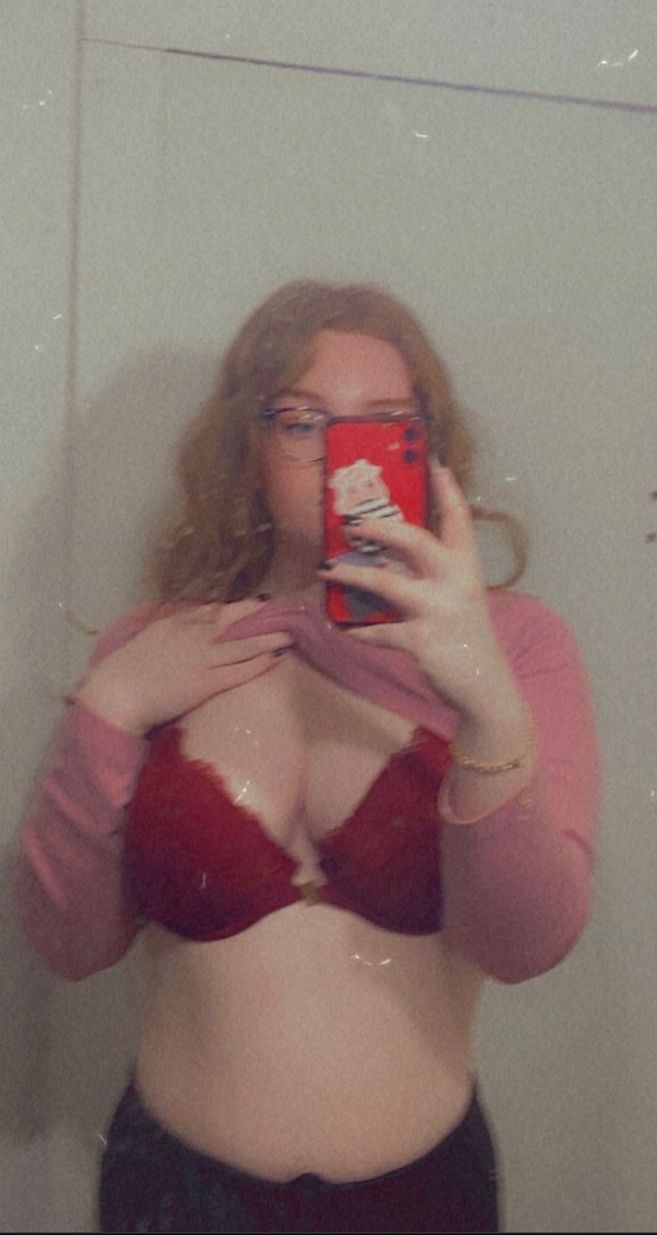 HMU if you are down for hookup 24/7 legit meetup.  +1 804 963 5723