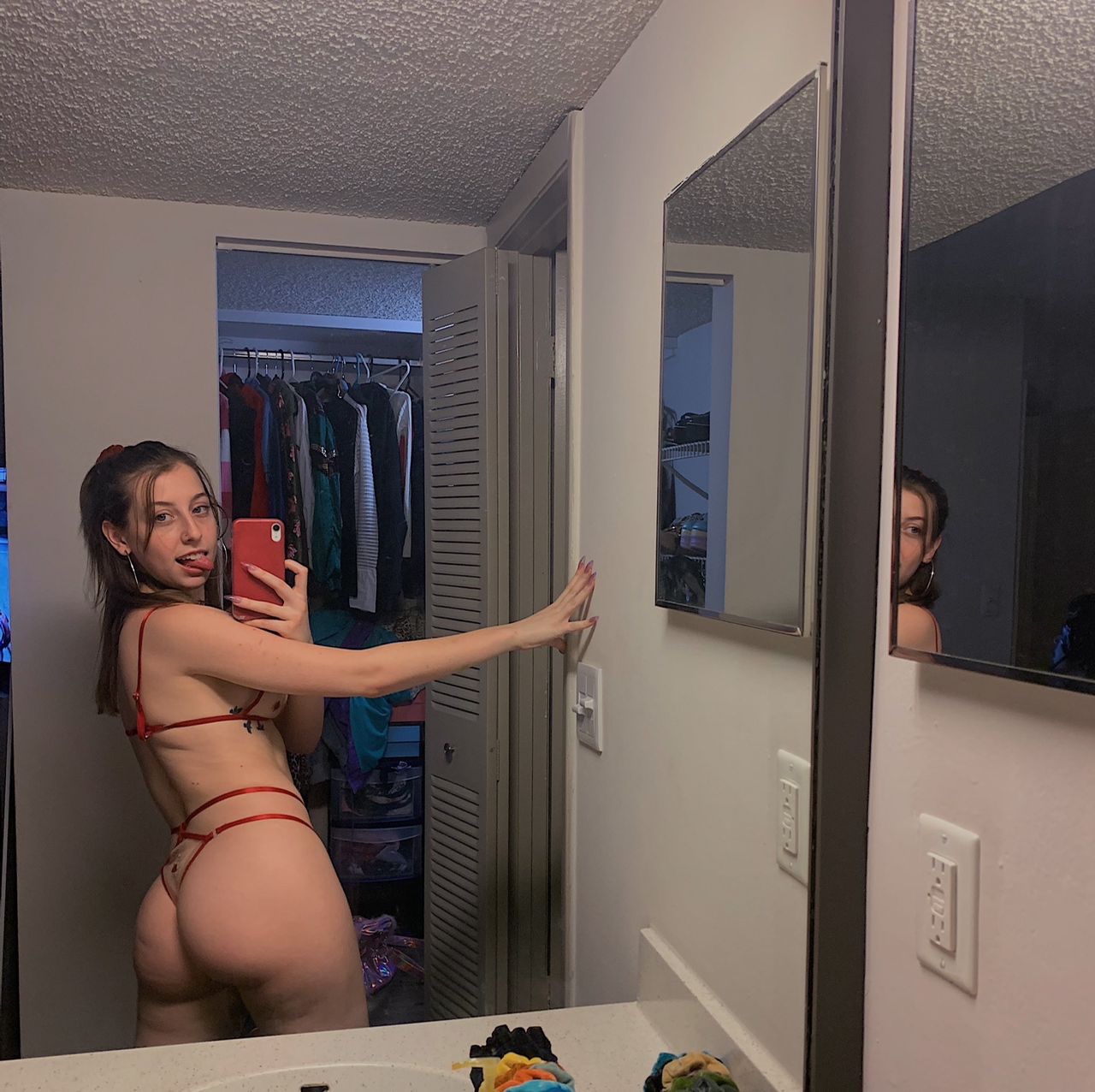 escorts