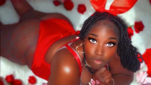 Tall, Thick & Tempting 💋 Dripping in Chocolate, Overflowing with Vibe