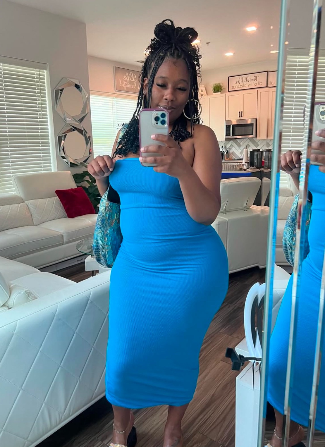 I am down for fun I am available for meetup Incall and outcall