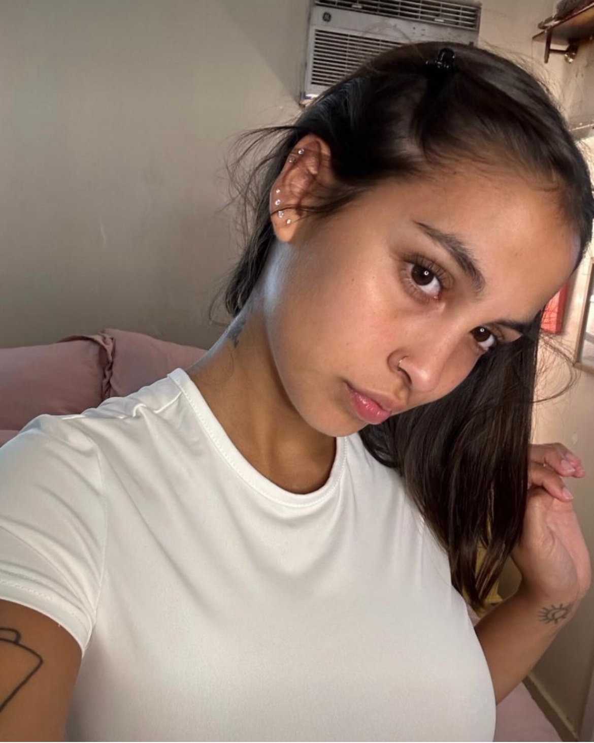 HEY PAPI 😍 WELCOME TO LIZZY’S REALM🥰 WHERE YOU’D FIND TOO MUCH OF PLEASURE 😍😍💦💦