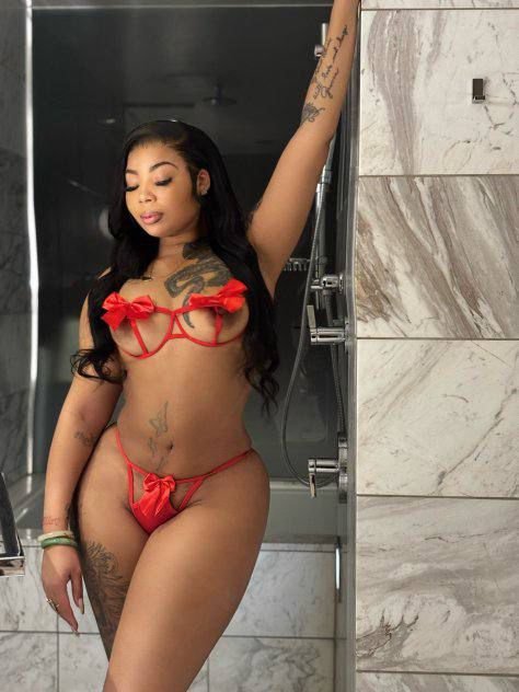 🟡💝💖🟢Hi, I’m Reyna I’m new to the area.  100% Latin, available