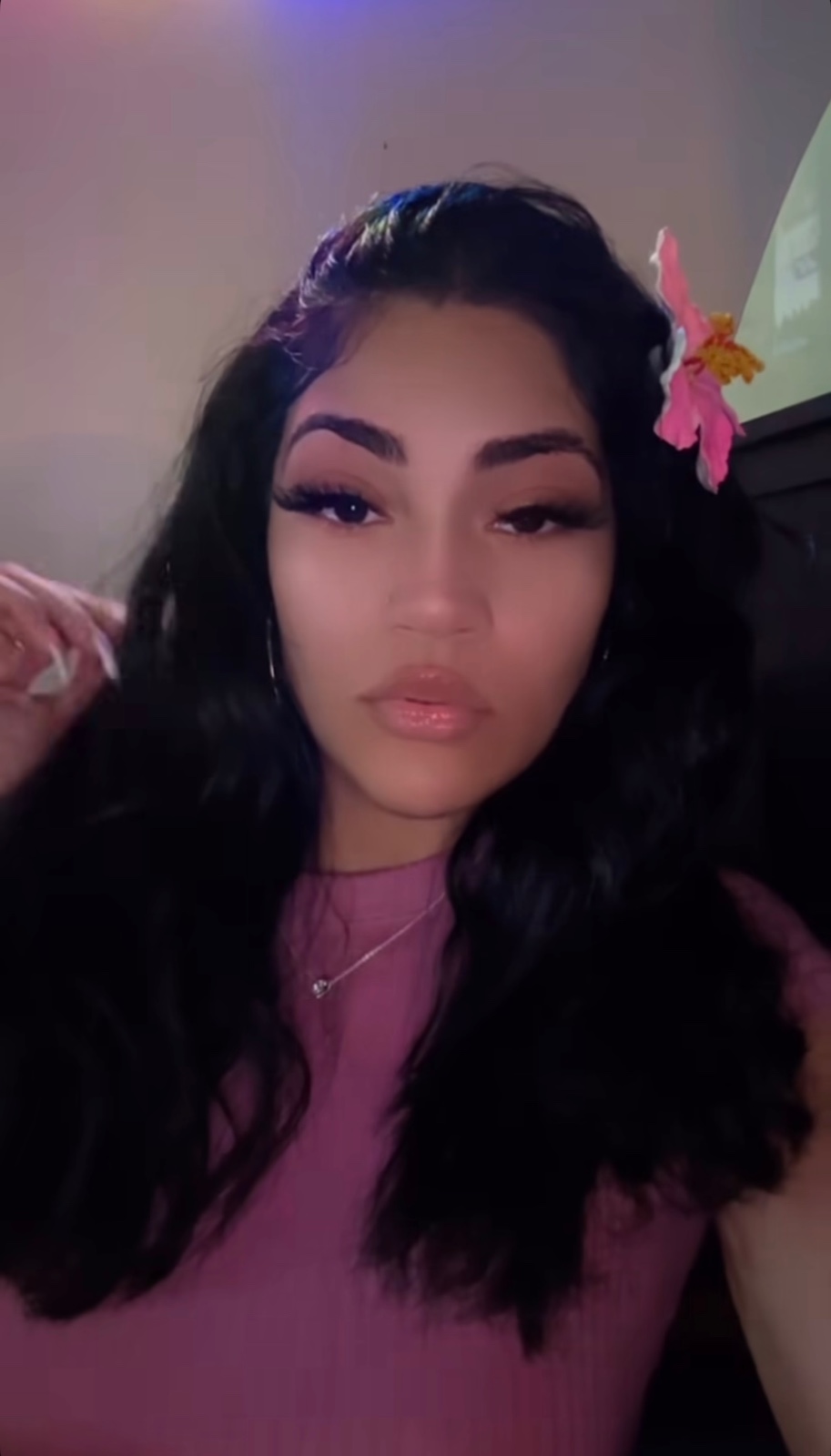 I'm available now and ready to have fun selling content FaceTime