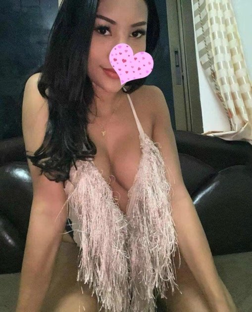 Come meet this beauty ! She know where is your G spot...