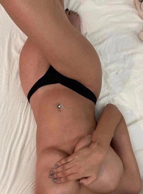 Come meet this beauty ! She know where is your G spot...