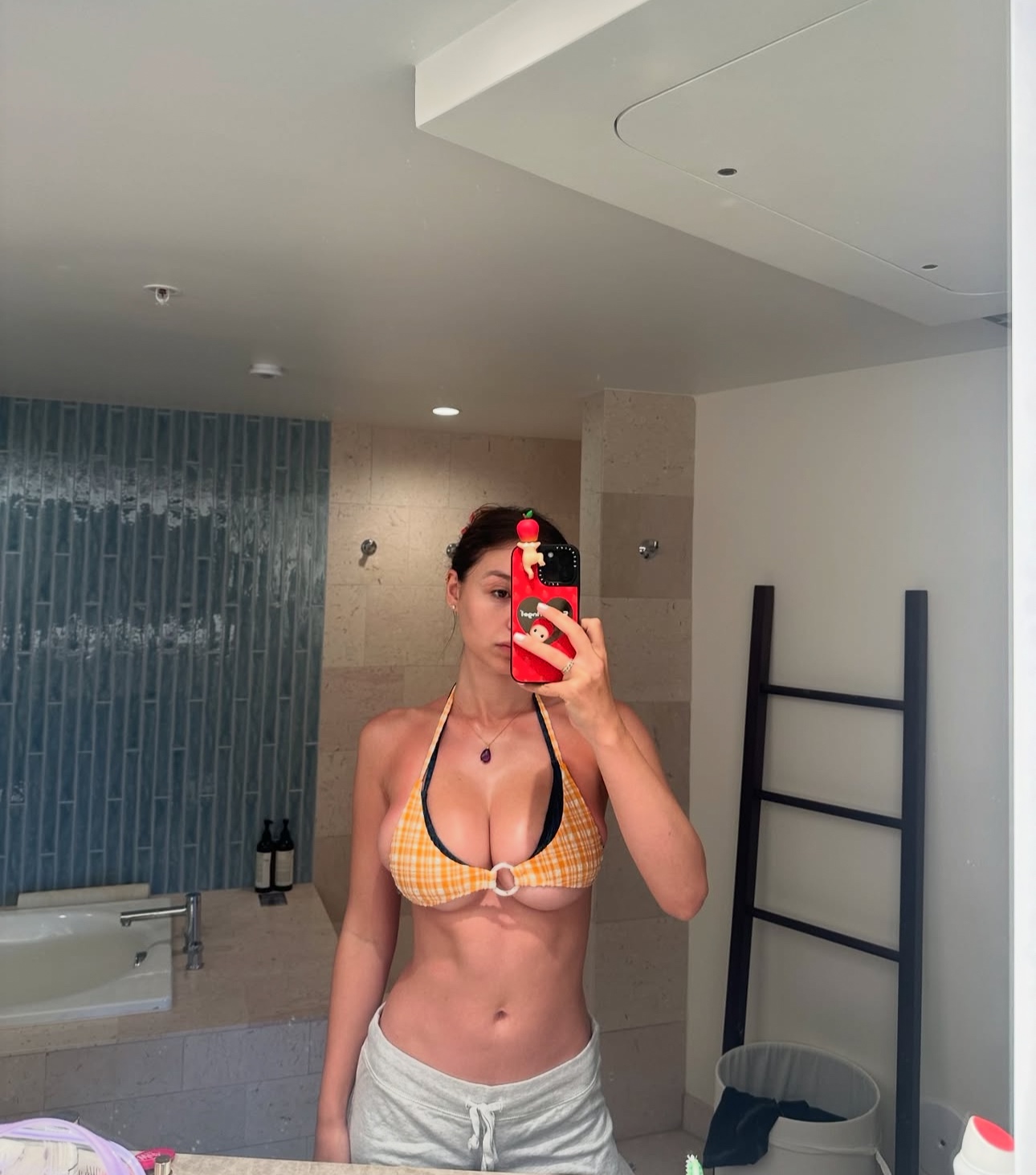 Sexy violet