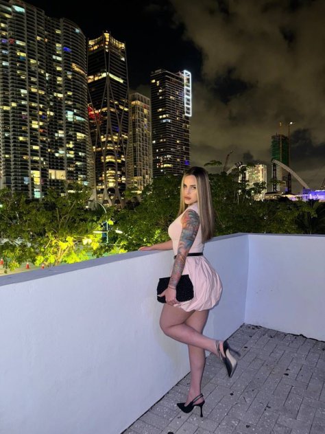 hello daddy available