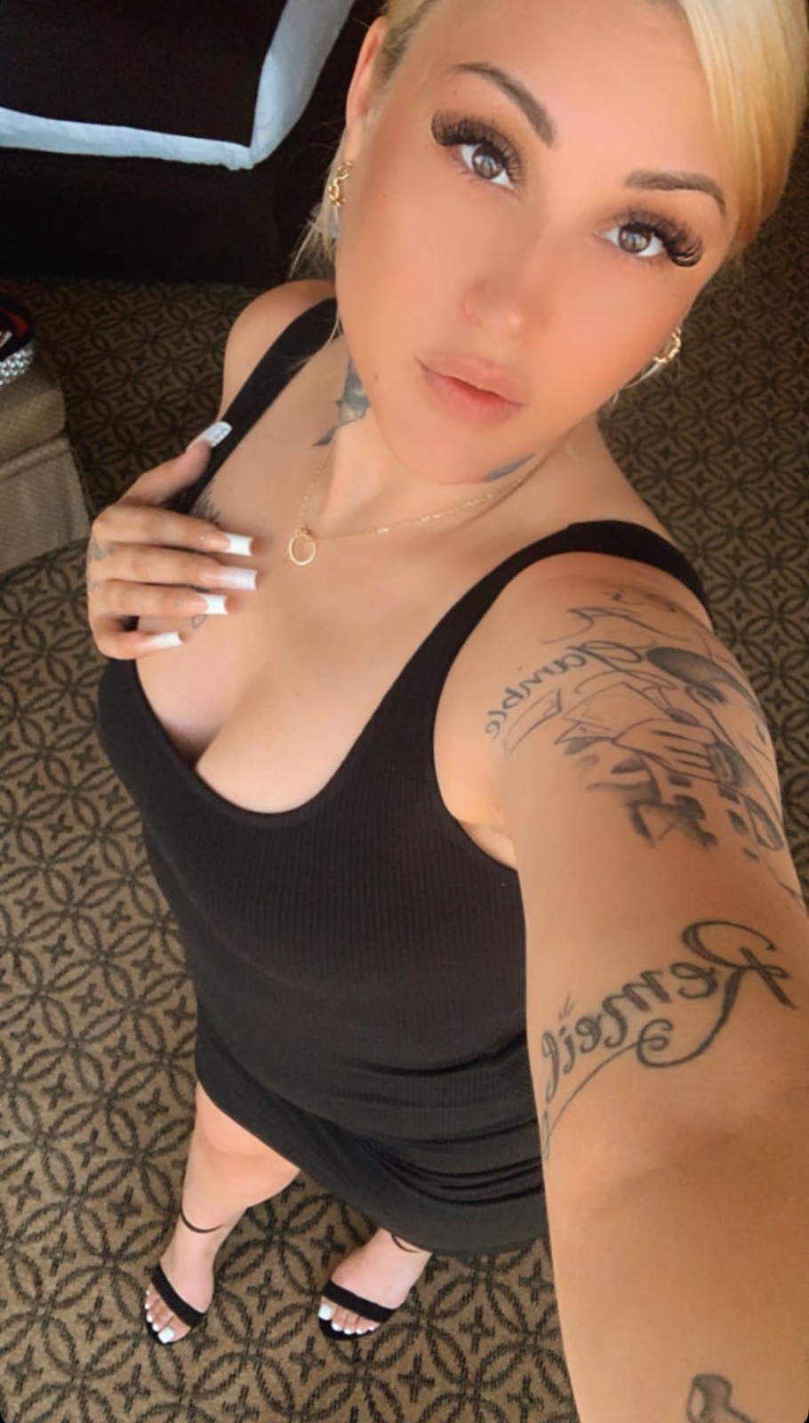 I'm available to chill and spend a nice time together 🌚#: 5722751443