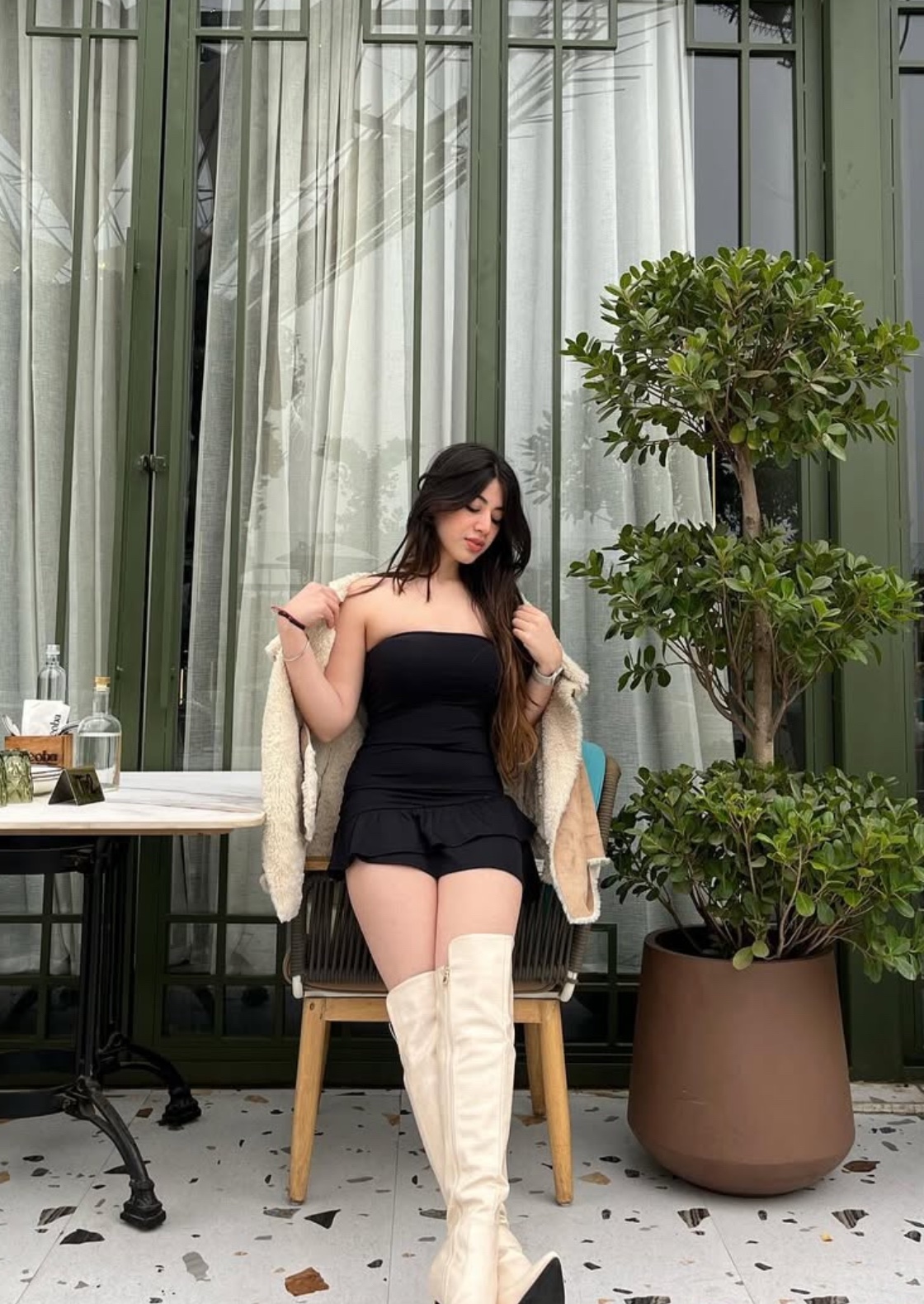 indian high society call girl service in San Francisco available