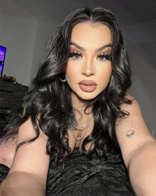 chica sexy disponible para cumplir todas tus fantacia