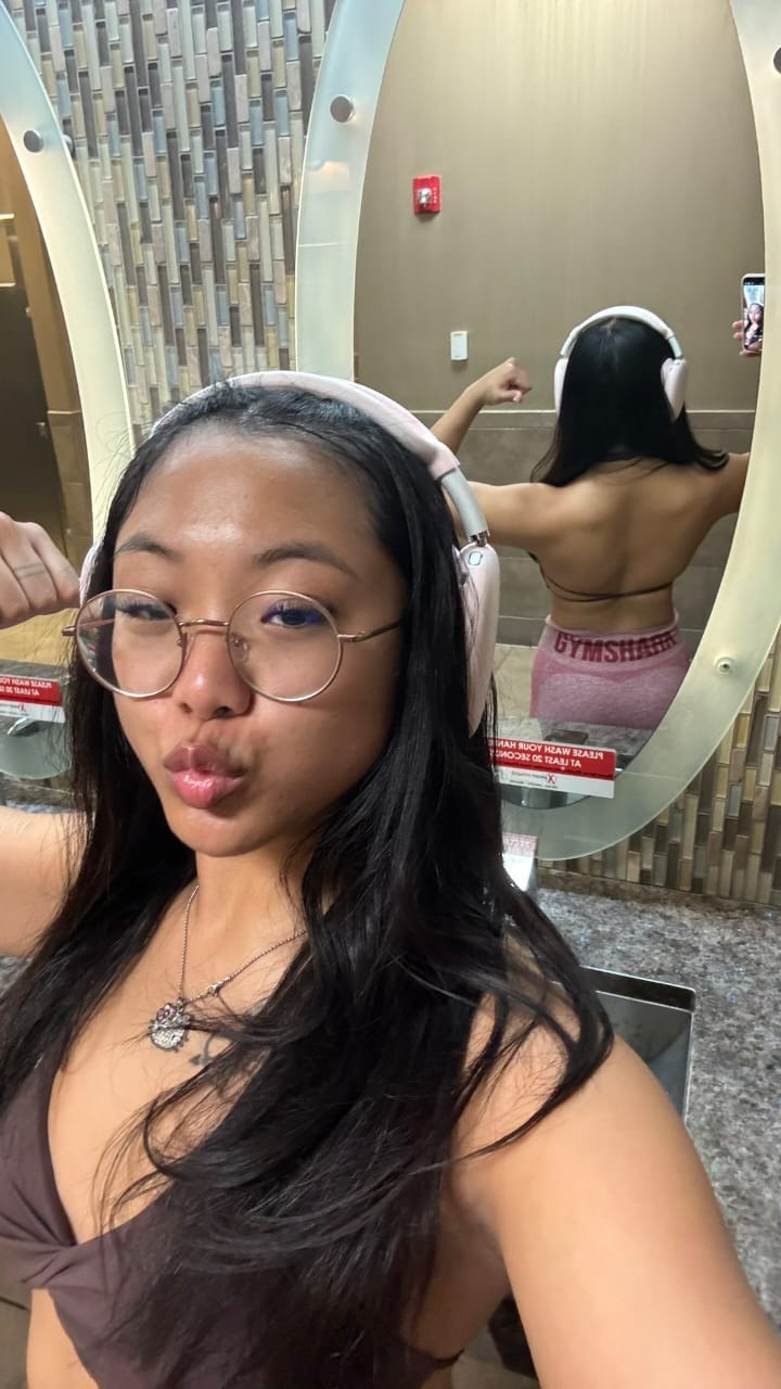 TEXT ME +1(612) 425-6300 I AM AVAILABLE FOR FUN 🤩, HANGOUT AND BODY MASSAGE WITH HAPPY ENDING