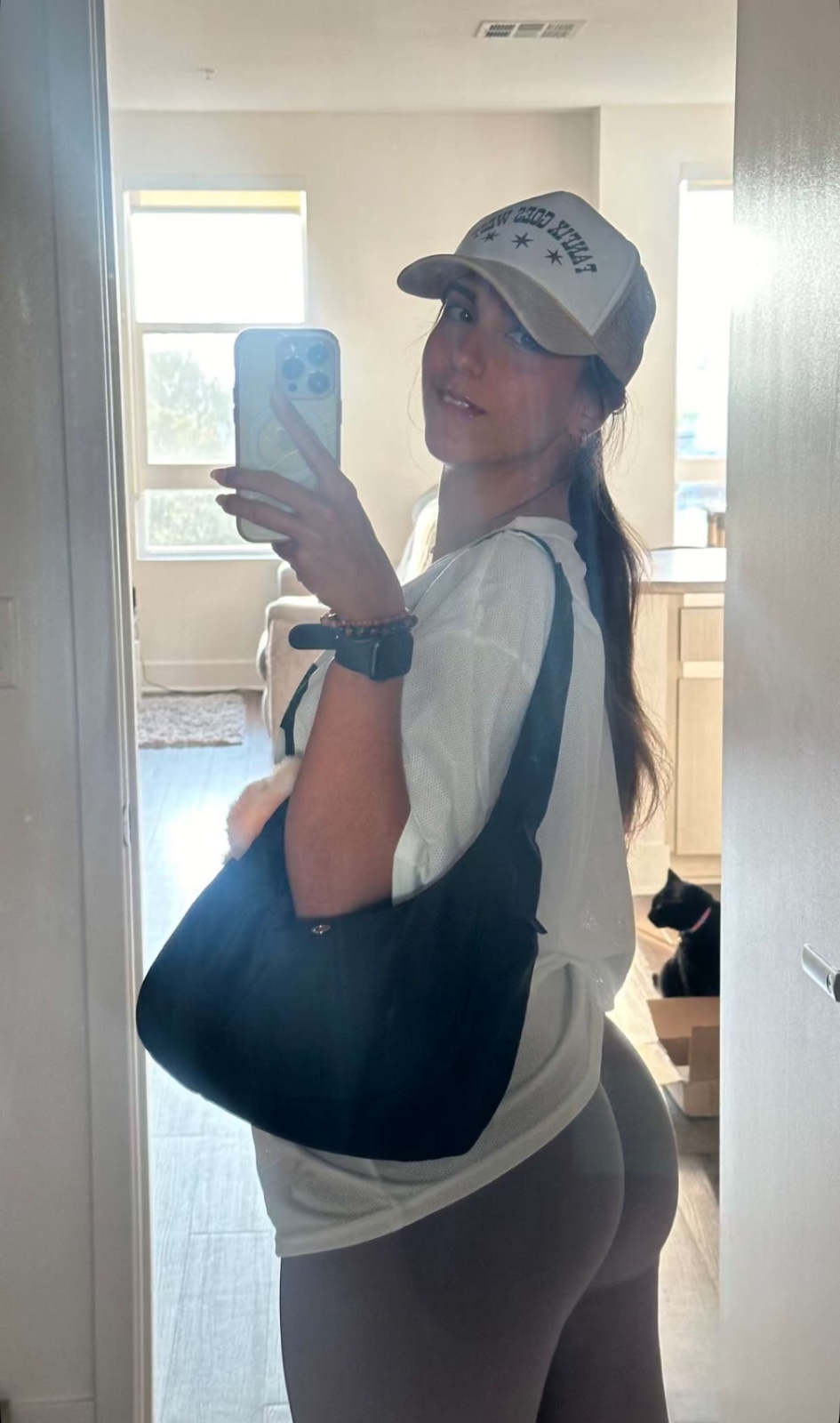 Are u stressed!😰 🍆🍑and feed some hot reliever? I'm the right girl, I love squirting Hmu for fun