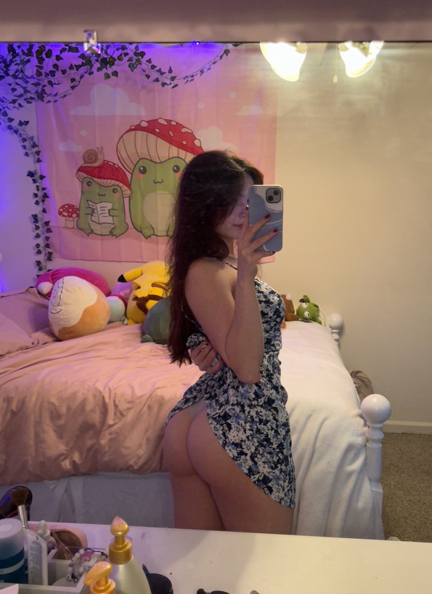 CASH ACCEPTED I’m down for anything 🍆🍑💦💦..... IF YOU CALL AND I’M NOT AVAILABLE TEXT ME IMMEDIAT