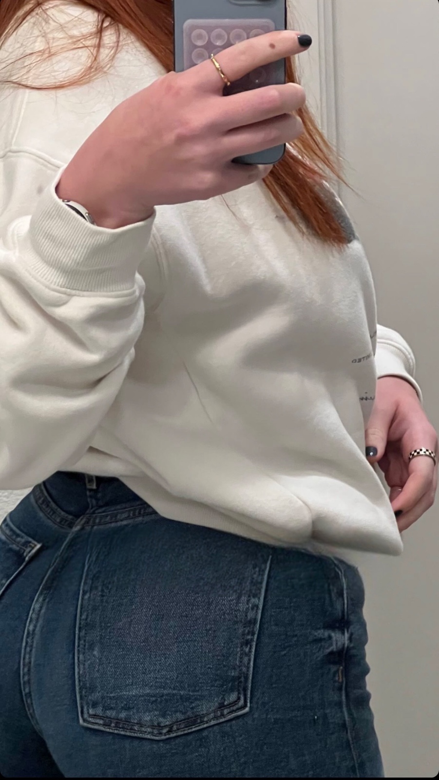 I'm always down to chill, ready for a discreet and no-strings-attached Meet up.