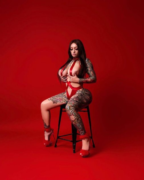 New in town sexy girl ready for you I'm ready now call me +15202545612