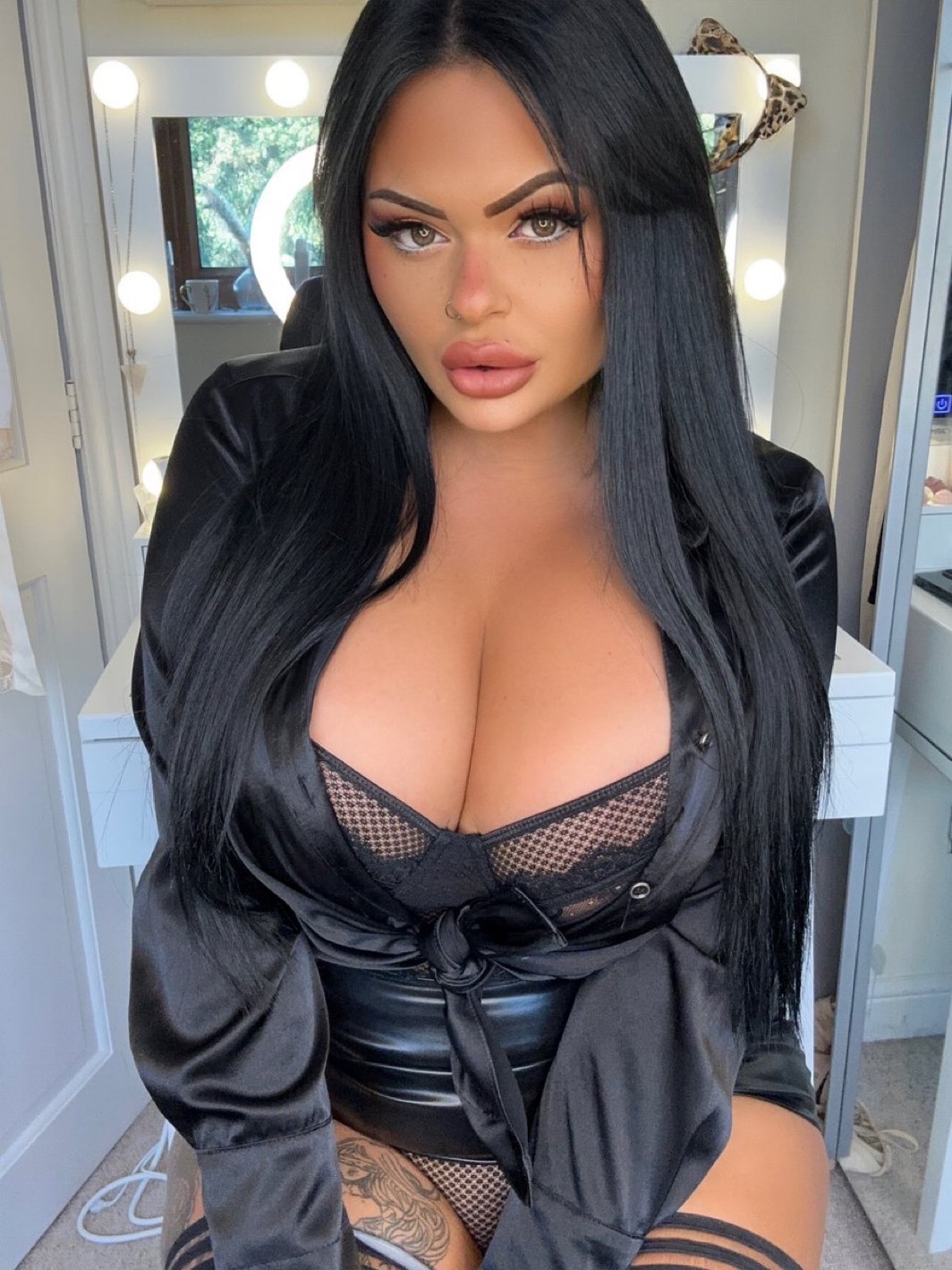 I’m available for outcall and incall service