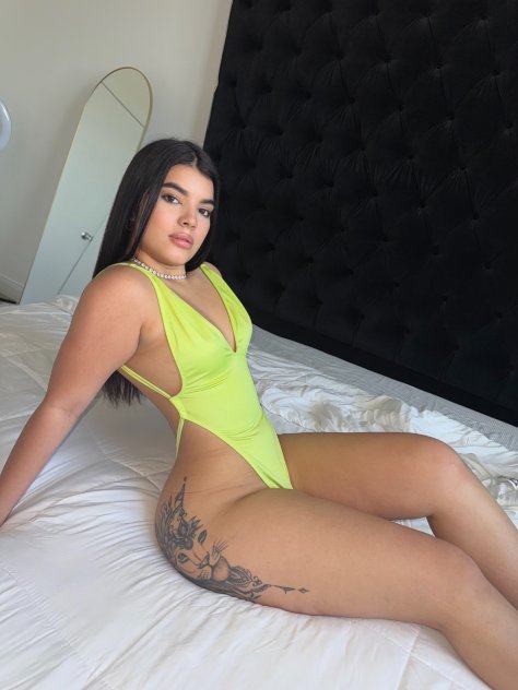 Sexy latina