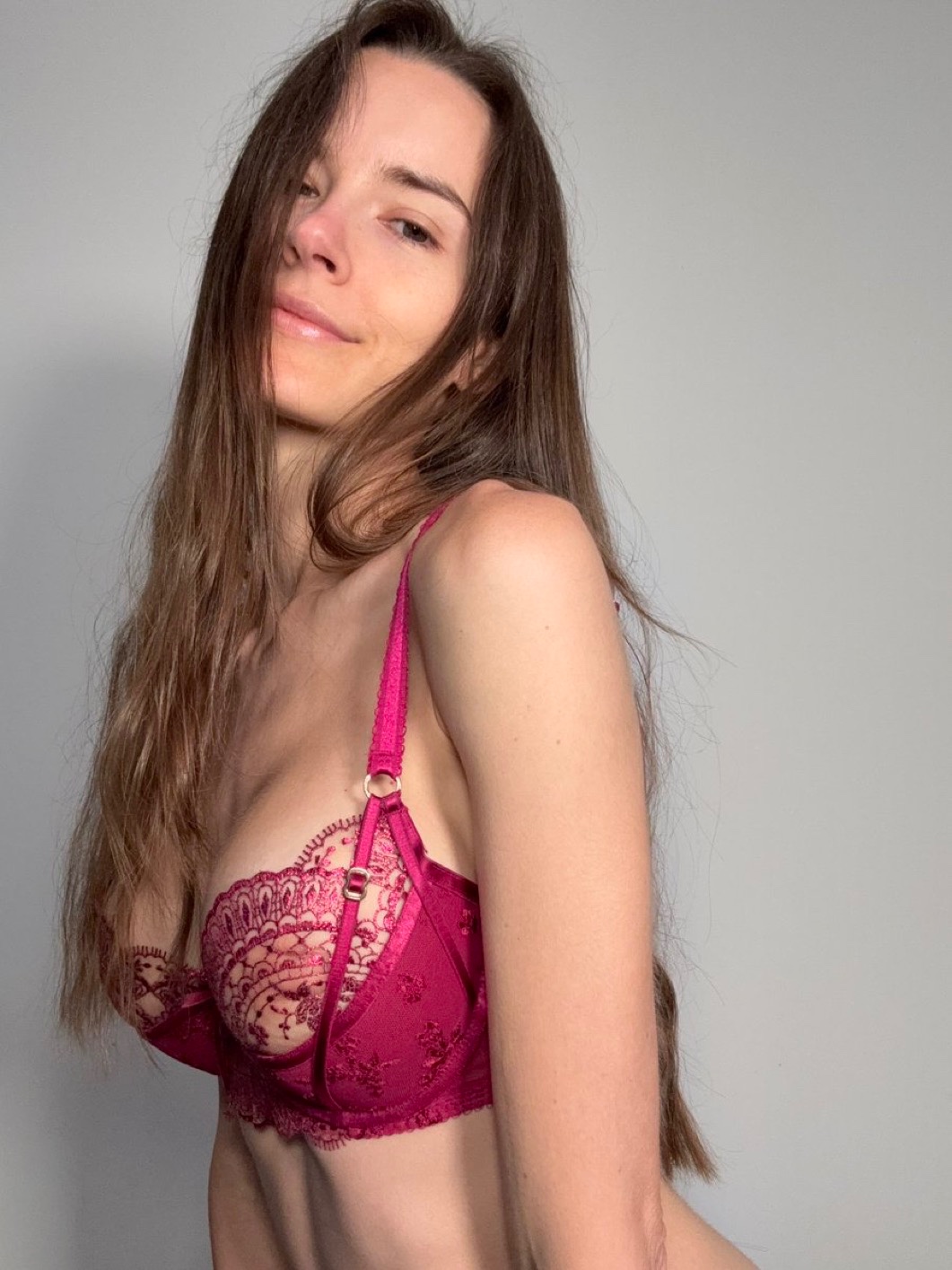 I AM AVAILABLE FOR FUN 🤩, HANGOUT AND BODY MASSAGE WITH HAPPY ENDING